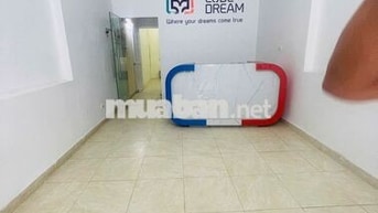 Nhà ngõ 2 Trung Kính, Dt 48m2 x 5 tầng , đường trước nhà rộng để ô tô