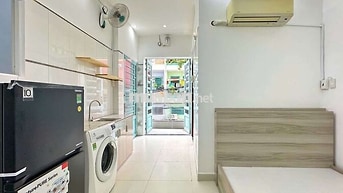 PHÒNG TRỌ FULL NỘI THẤT CÓ BAN CÔNG RỘNG LỚN