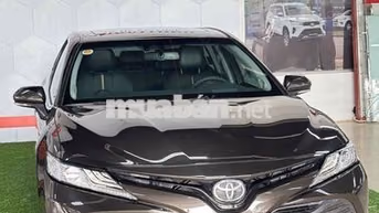Toyota Camry 2.5Q 2021 Nâu