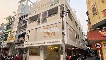 Căn góc 2MT Hai Bà Trưng, Q3. Dt: 8x20m, Kc: trệt 2 lầu. Gía: 120tr