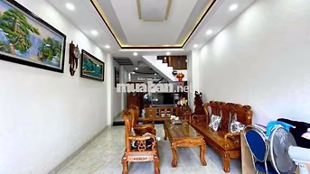CHO THUÊ NHÀ NGUYÊN CĂN 4 PHÒNG NGỦ ĐỐI DIỆN CÔNG VIÊN FULL NỘI THẤT K