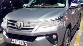 Toyota Fortuner 2019 Bạc 7 chỗ Dầu