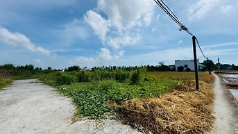 Cần ban đất nên thổ cư đường xe may