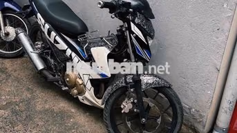 Suzuki Raider 150 Trắng đen xanh