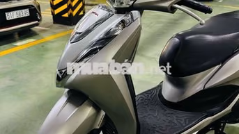 Honda Lead 4val Phiên bản đặc biệt Bạc nhám