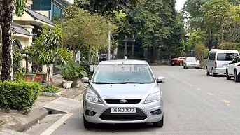 Ford Focus Titanium 2013 90000 km Bạc