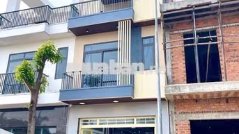 CHỦ NGỘP CẦN BÁN NHÀ Ở 22/12 THUẬN GIAO GIẢM NGAY 300tr CHỈ CÒN 3tỷ650