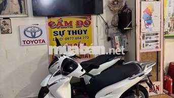 Honda SH 125 Trắng