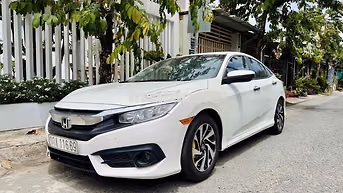 Honda Civic 1.8 2018 Trắng Việt Nam