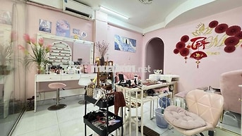 Sang Tiệm Nail - Mi Tại Khu K300 Quận Tân Bình