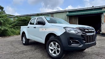 Isuzu D-Max Trắng