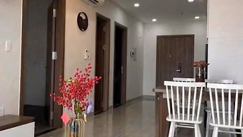 CC Central Plaza . Phạm Văn Hai . TB. DT 60m2 . 2PN Giá 13Tr5