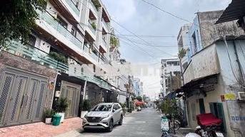 CHO MẶT BẰNG NHÀ NGUYÊN CĂN KINH DOANH Ở ĐƯỢC RỘNG THOÁNG GÁC CAO 2M