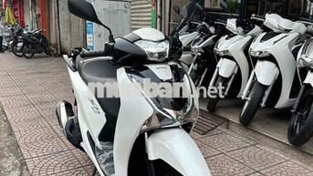 Honda SH 150i 2017 Trắng Panda BSTP Chính Chủ