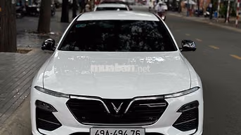 VinFast Lux A2.0 Plus 2022 Trắng