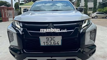 Mitsubishi Triton Athlete Trắng 5 chỗ