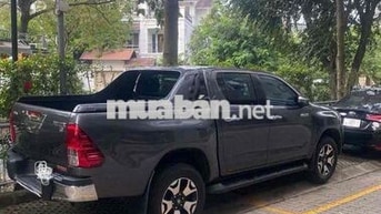 Toyota Hilux 2019 Tự động Xám 200000 km