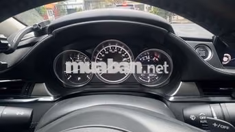 Mazda 6 Premium GTCCC 2022 Xanh đen