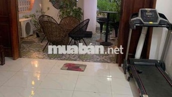 • NHÀ MẶT TIỀN 3 TẦNG 1 SÂN THƯƠNGj