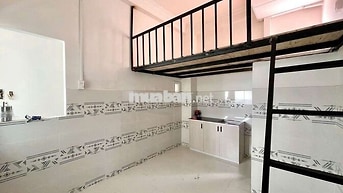 PHÒNG GÁC CAO MỚI XÂY ĐẸP KENG - SẴN MÁY LẠNH - GẦN CHỢ TÂN HƯƠNG 