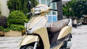 Honda Lead 125fi Vàng cát sơn máy zin 100% 1 chủ