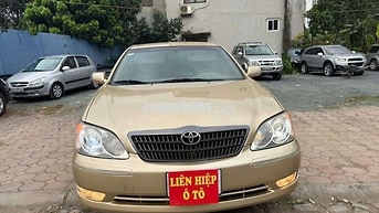 Toyota Camry 2005 Sedan Số sàn Vàng