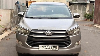Toyota Innova MT Model 2017 Ánh Kim
