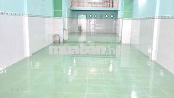 cho thuê nhà rộng trống suốt gác lửng mới tinh hẻm xe tải ngay ngã 5vl