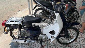 Honda Cub 50 Trắng Xanh