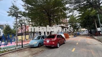 Cho thuê nhà mặt tiền đường 7m5 gần Nguyễn Phước Nguyên Sạch sẽ Rô