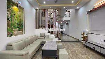 Cho thuê nhà mặt tiền 2 tầng Phạm Xuân Ẩn, sát cầu Nguyễn Tri Phương