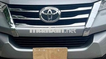 Toyota Fortuner 2019 Dầu Tự động Bạc