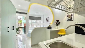 Cho thuê căn hộ ban công - máy giặt riêng siêu thoáng Trần Hưng Đạo Q1