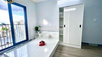 Studio ban công đối diện Học Viện Cán Bộ, cách ngã tư hàng xanh 1km.