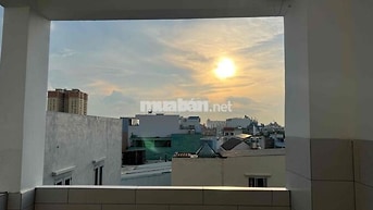 penhouse dài hạn, thích hợp 2 người ở