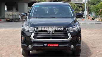 Toyota Innova 2.0E 2022 Số sàn Đen 2v4km mới khét