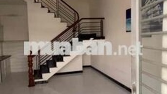 Nhà mặt tiền trệt lầy 6*10; 2pn tiện kinh doanh