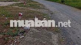 ĐẤT 200M2,  SỔ HỒNG RIÊNG,  1 TỶ 3, HẺM XE HƠI , GẦN CHỢ NHÀ THỜ
