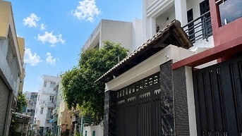 Bán gấp nhà 612/14 bình long 4,2x18 4 tầng sân thượng 