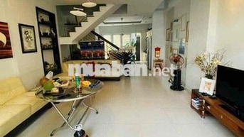Nhà mới ngay khu Pham Văn Đồng