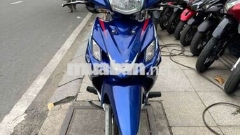 Suzuki Axelo 2017 Xanh trắng