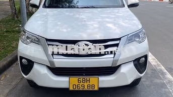 Toyota Fortuner 2020 Số sàn Trắng 240.000km
