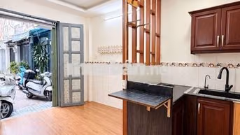 Chính chủBán nhà 4 tầng đúc 3PN hẻm 3m ngay khu ẩm thực Phan Xích Long