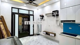 Kim Hoa, Đống Đa – Nhà nguyên căn 4 tầng, 2 ngủ, full đồ, 11tr