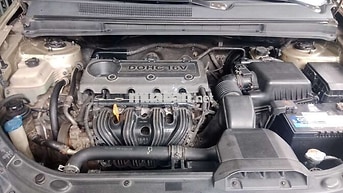 Kia Caren 2013 Số sàn Vàng cát 7 chỗ