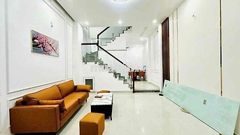 NHÀ 1/HHG CÓ NỘI THẤT (ĐẬU XE HƠI ) 2PN GIÁ 7,5 TL