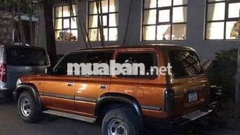 Toyota Land Cruiser LC80 Turbo màu Cam