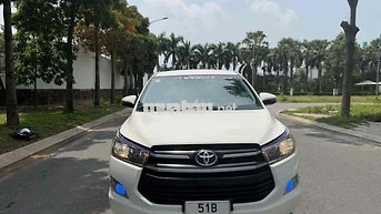 Toyota Innova 2019 Số sàn Trắng Da