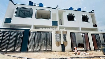 NHÀ MỚI XÂY DỌN VÀO Ở NGAY ĐÃ CÓ SỔ GẦN NGÃ 3 MỸ HẠNH