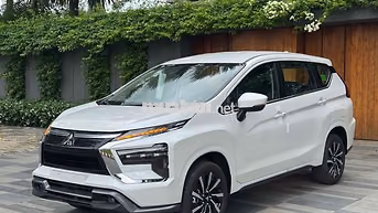 Xpander giảm 100 triệu - sẵn xe giá tốt giao ngay